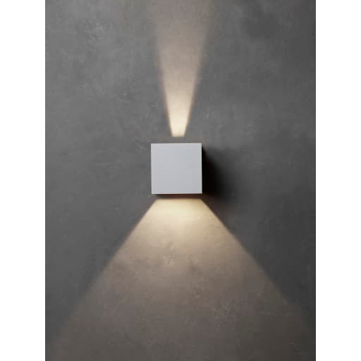 Lumenlight Toscana udendørs væglampe, 2x10W, hvid